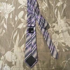 Jferrar tie